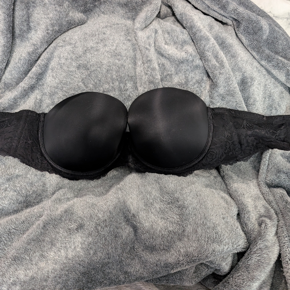 Elegant Black Lace Bra